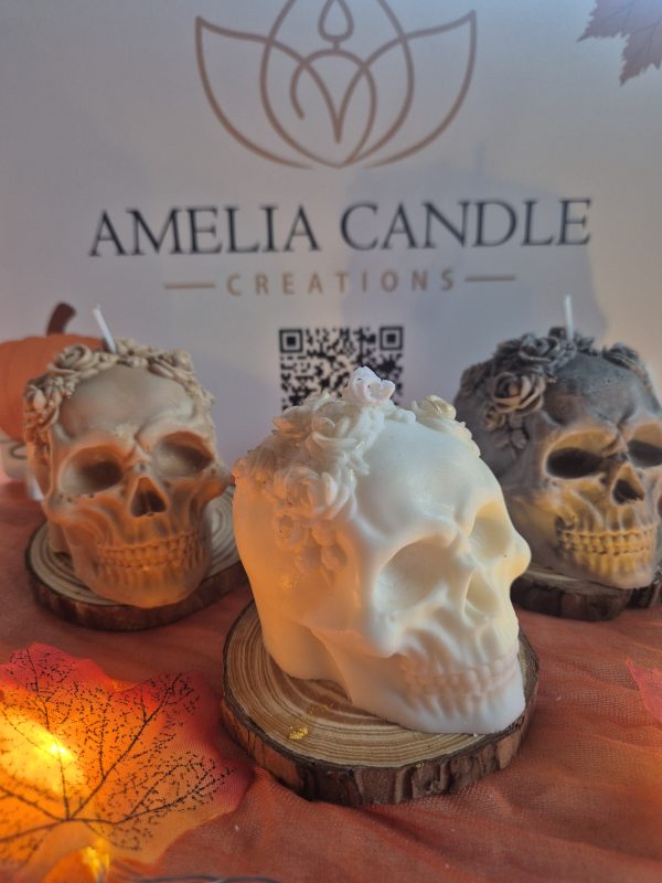 Bougie tête de mort (sur socle)